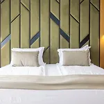 Hotell Natura Seasons Boutique 4*