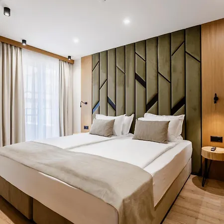 Szálloda Natura Seasons Boutique 4*