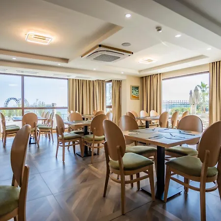 Szálloda Natura Seasons Boutique