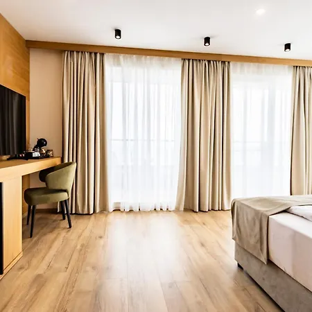 Natura Seasons Boutique 4* Burgasz