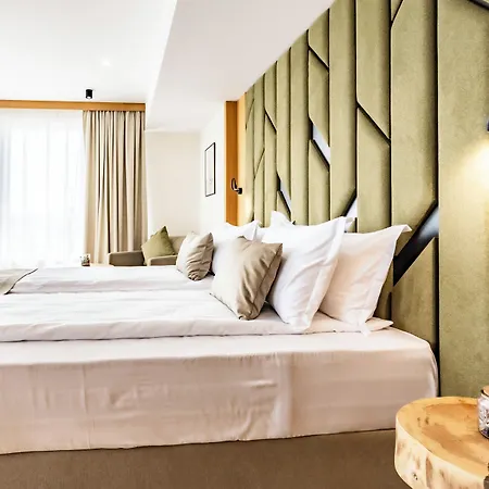 Natura Seasons Boutique 4* Burgasz