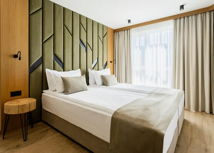 Natura Seasons Boutique Hotell 4*