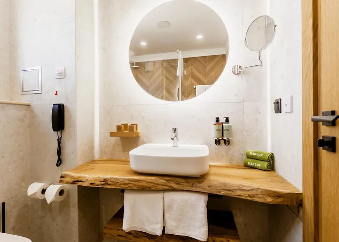 Natura Seasons Boutique Hotell