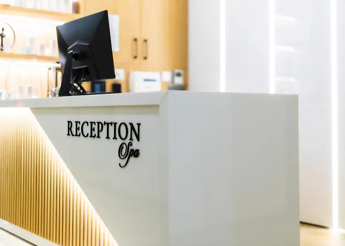 Hotell Natura Seasons Boutique 4*